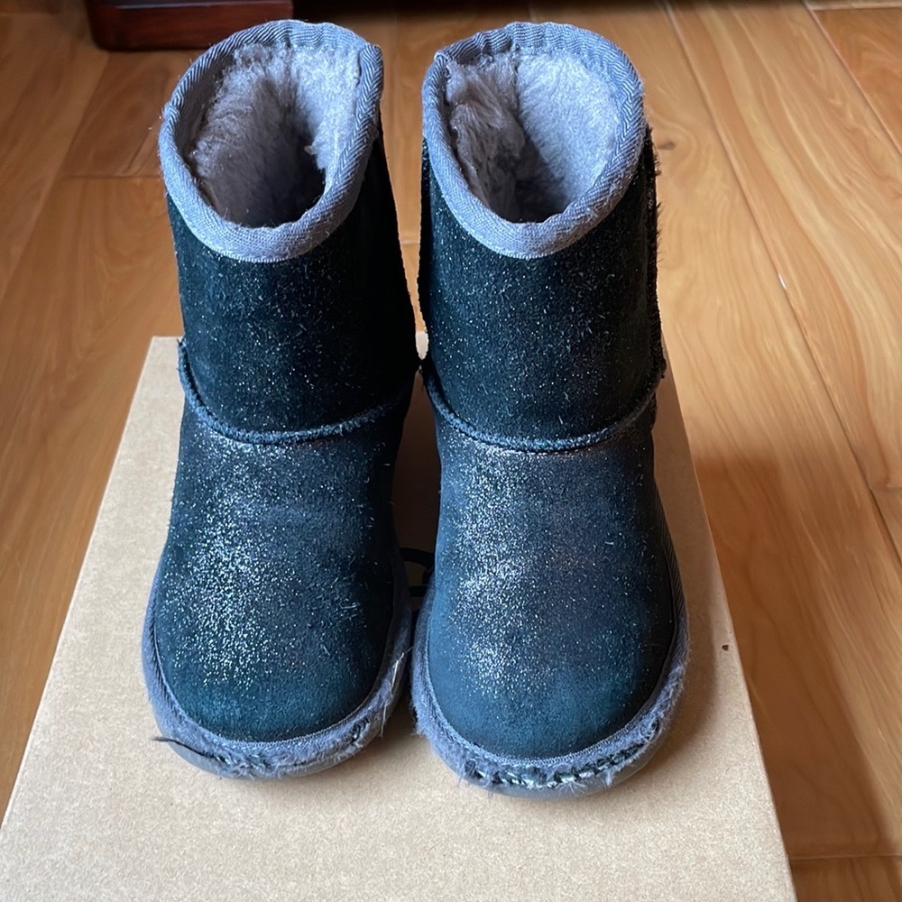 UGG Classic II Metallic Glitter
